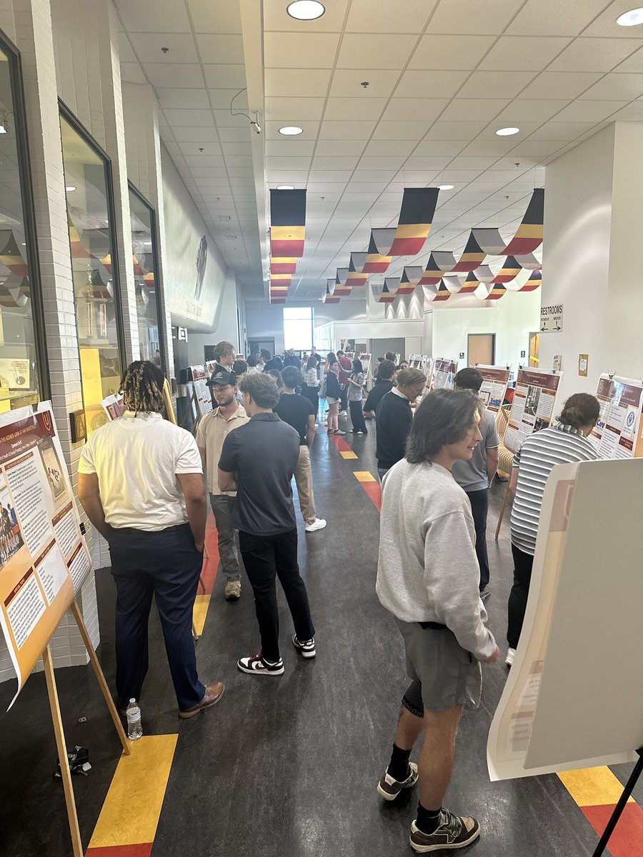 Kyle S. Beyer (@kylebeyerphd) on Twitter photo Yesterday the <a href="/UrsinusCollege/">Ursinus College</a> Health Sciences Department hosted our annual Internship Symposium. A great opportunity for Health Sciences students to show off their hard work from their summer internships! Yesterday the <a href="/UrsinusCollege/">Ursinus College</a> Health Sciences Department hosted our annual Internship Symposium. A great opportunity for Health Sciences students to show off their hard work from their summer internships!