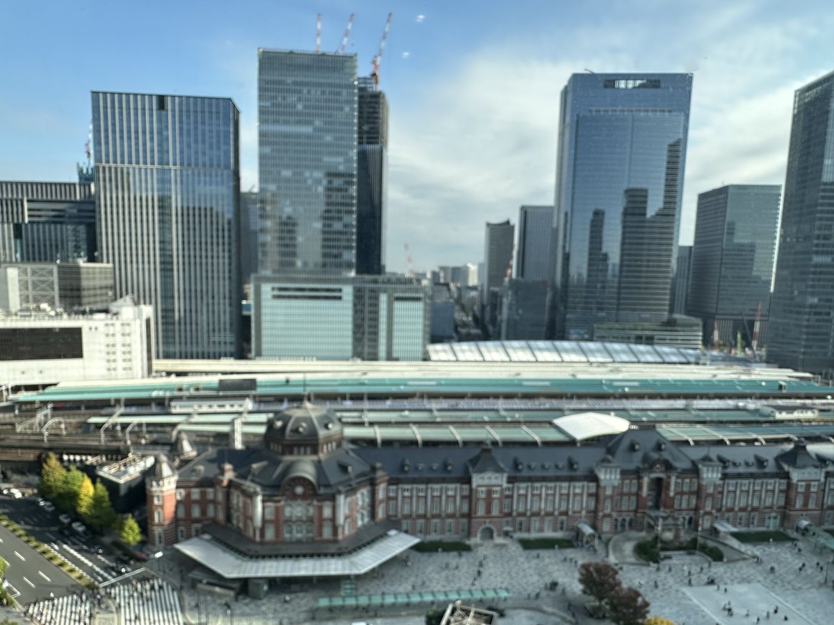 4strat's tweet photo. Exploring the Future of Healthcare in Japan with JRI 🇯🇵
At "Healthcare Foresight Day" with JRI, we tackled future healthcare hurdles. Insights from Europe 🇪🇺, USA 🇺🇸, and Japan 🇯🇵. Exciting collaborations ahead! https://t.co/jw8qVJo76g https://t.co/KkivqtBmup