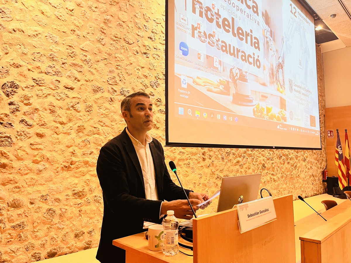 HisendaGOIB's tweet image. Un centenar de persones assisteixen al @parcbit a una jornada pionera sobre robòtica aplicada al  sector de l’hoteleria i la restauració.

✅Nota de premsa: tn.caib.es/JornadaRobotica