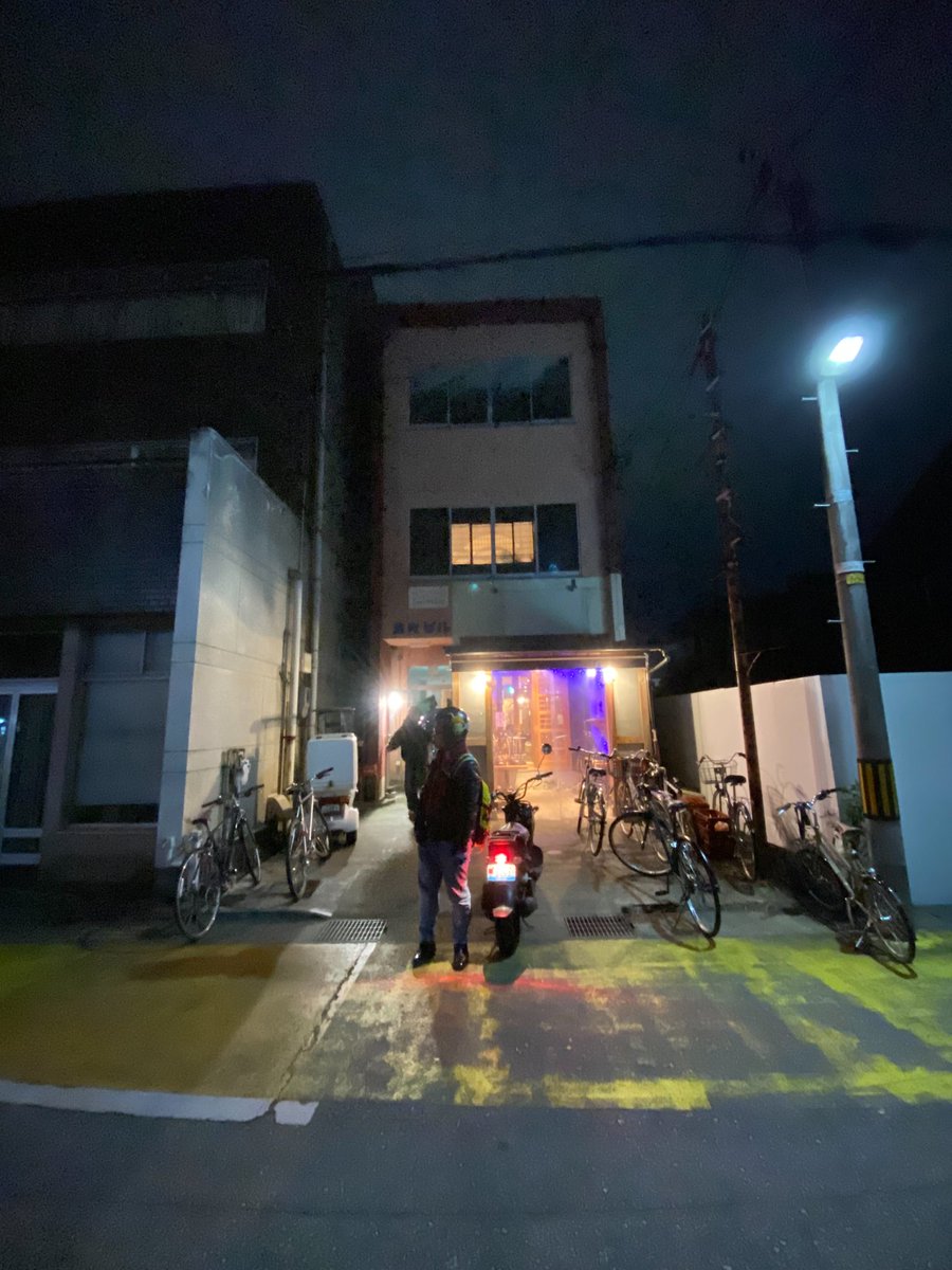 Tf0Crazy's tweet photo. 今月11月16(土)17(日)15〜21時 #チャーリーズスタジオ にて #katei
DJイベントあり物販あり飲食ありLIVEありの盛りだくさん
今夜は打ち合わせとインスタレーション内見と急遽予祝の前前前夜祭
自分はバイクだったのでノンアルビールとラムネ
ご予約お待ちしてます😄↓
https://t.co/DbuKCBn8Tz https://t.co/JWKmyeZHlo