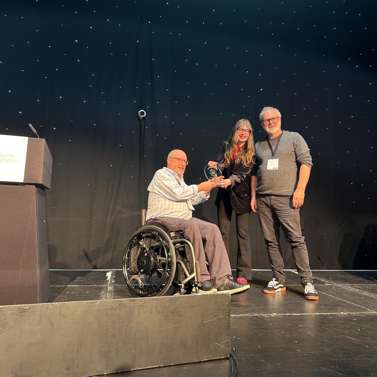 MuseumsAssoc's tweet photo. Our amazing Museums Change Lives Awards 2024 winners up on stage 😍

#Museums2024 https://t.co/EFKdjNdfTT