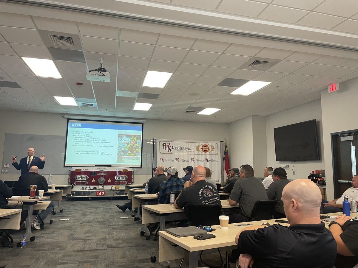BlueCardHZ's tweet image. It's always an informative day with @chiefrays, who is kicking off the Blue Card Big Box Workshop in Kernersville, NC, this morning! #PartnersInProgress @NFSAorg