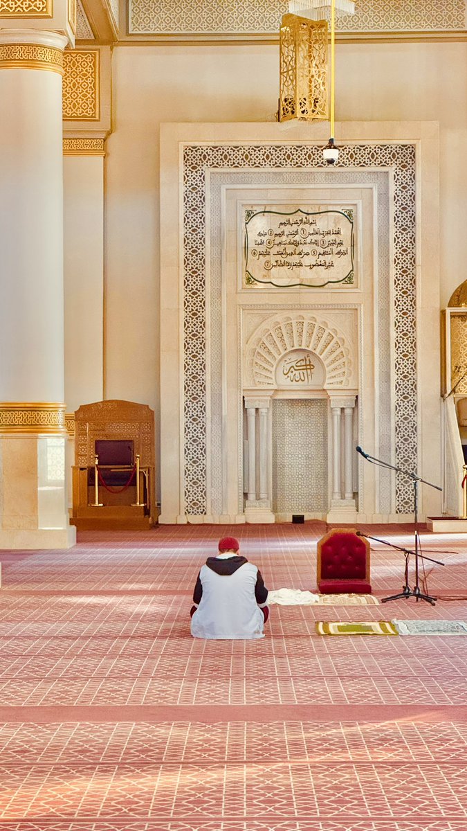 whrni75's tweet photo. Mosquée Abdelhamid Ben Badis, Oran https://t.co/b6ASvG4FVZ