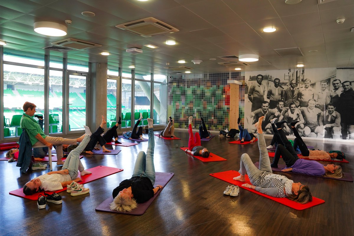 AesioMutuelle's tweet image. Le 28/10 l'@ASSECoeurVert, le Comité Loire @laliguecancer &amp;amp; @AesioMutuelle se sont mobilisés pour la #SantéAuFeminin auprès des joueuses, salariées, supportrices et patientes atteintes de cancer en proposant des conférences et ateliers pour sensibiliser et soutenir cette cause 🙌