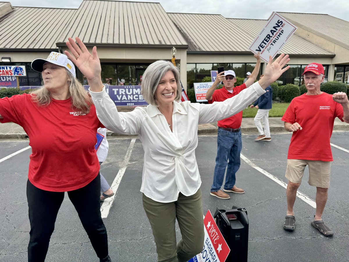 Joni Ernst tweet media
