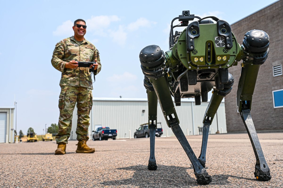 #DYK - <a href="/Buckley_SFB/">Buckley SFB</a> is home to a quadrupedal unmanned ground vehicle for Chemical. Biological, Radiological, &amp; Nuclear field operations. 

Check it out 👇
afmc.af.mil/News/Article-D…

<a href="/HQ_AFMC/">U.S. Air Force Materiel Command ✈️</a> | <a href="/AFWERX/">AFWERX</a>