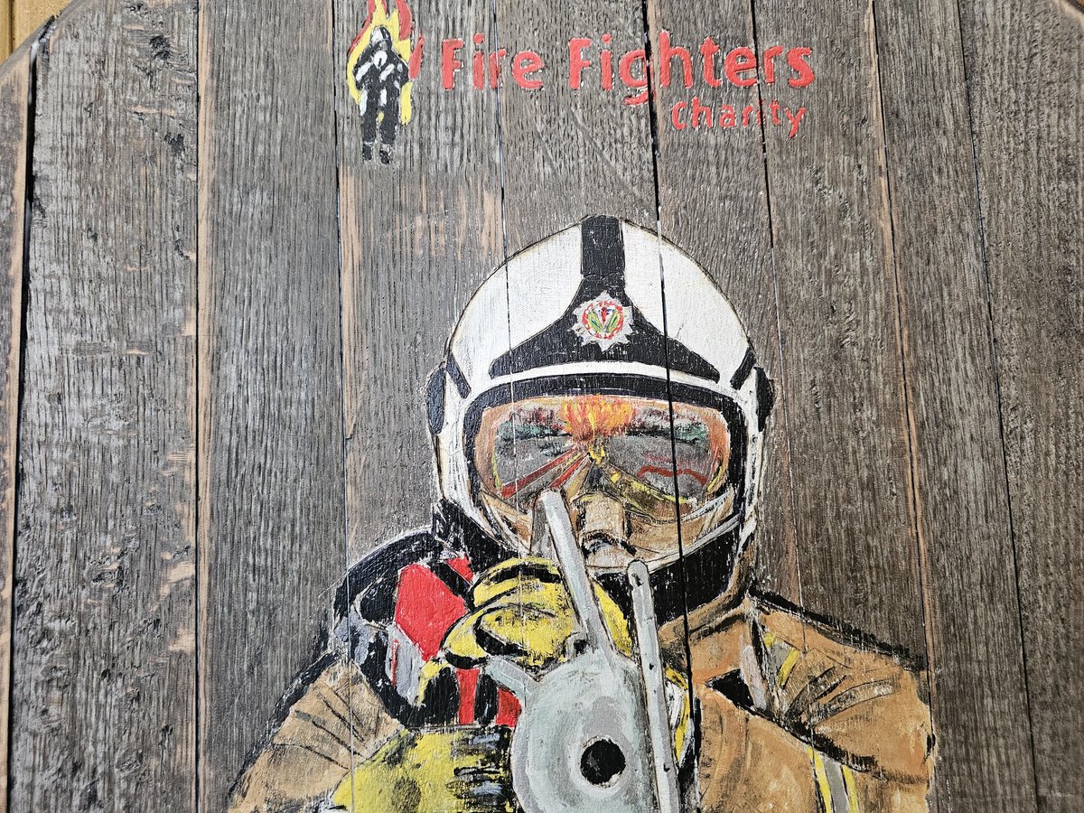 Sandybwoy (@sandybwoy) on Twitter photo SmokeEater_Art is proud to unveil this years prize winning lids for <a href="/firefighters999/">Fire Fighters Charity</a> #DecemberAscender ladder climb.
2 x 6kg upcycled oak barrel ends with one off designs.
1 for the greatest number of climbs, the other for best fundraiser. SmokeEater_Art is proud to unveil this years prize winning lids for <a href="/firefighters999/">Fire Fighters Charity</a> #DecemberAscender ladder climb.
2 x 6kg upcycled oak barrel ends with one off designs.
1 for the greatest number of climbs, the other for best fundraiser.
