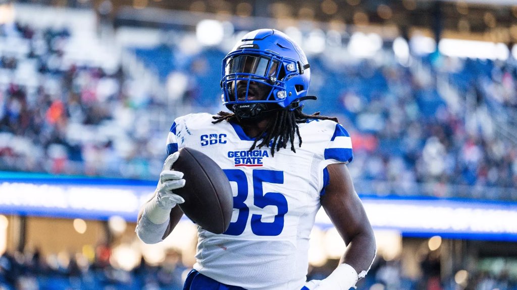 Blessed to receive my first D1 Offer from <a href="/GeorgiaStateFB/">GSU Football</a> <a href="/leakbryant/">leak bryant</a>