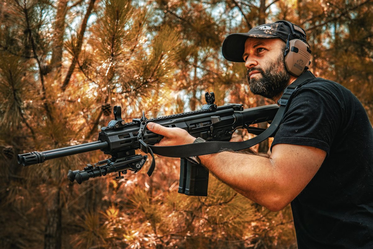SilvershadowAdv's tweet image. Shooting with a purpose separates the men from the boys, and yes dumping a load of lead down range is still a purpose! #silvershadow #gilboarifle #purposebuiltar15 #builtforfun