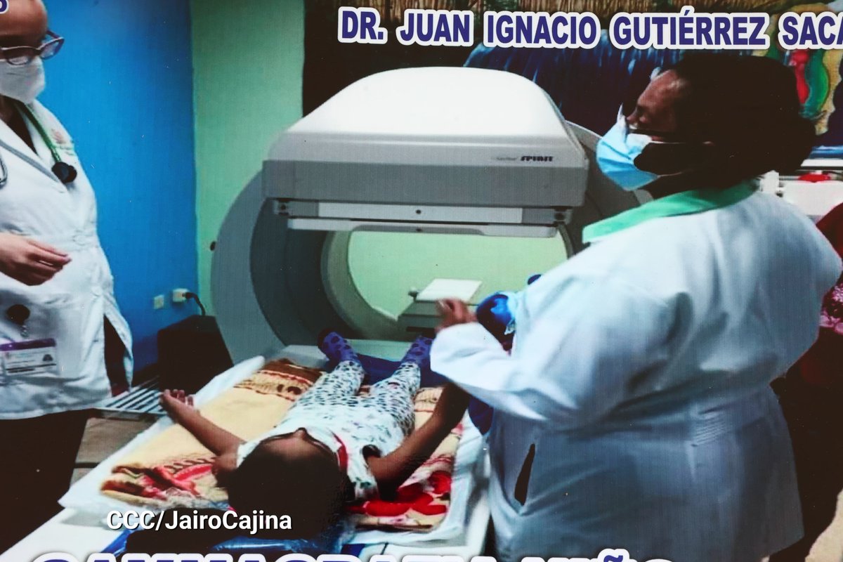 ElCuerv0Nica's tweet photo. 4/ 🧑‍⚕️ Además, contará con:

✅ 6 quirófanos para realizar más de 3,000 cirugías anuales
✅ Área de emergencia con consultorios, camas de observación y área de choque para casos graves
✅ Procesamiento de muestras en laboratorio con estudios de biología molecular https://t.co/GVdEIGRjTY
