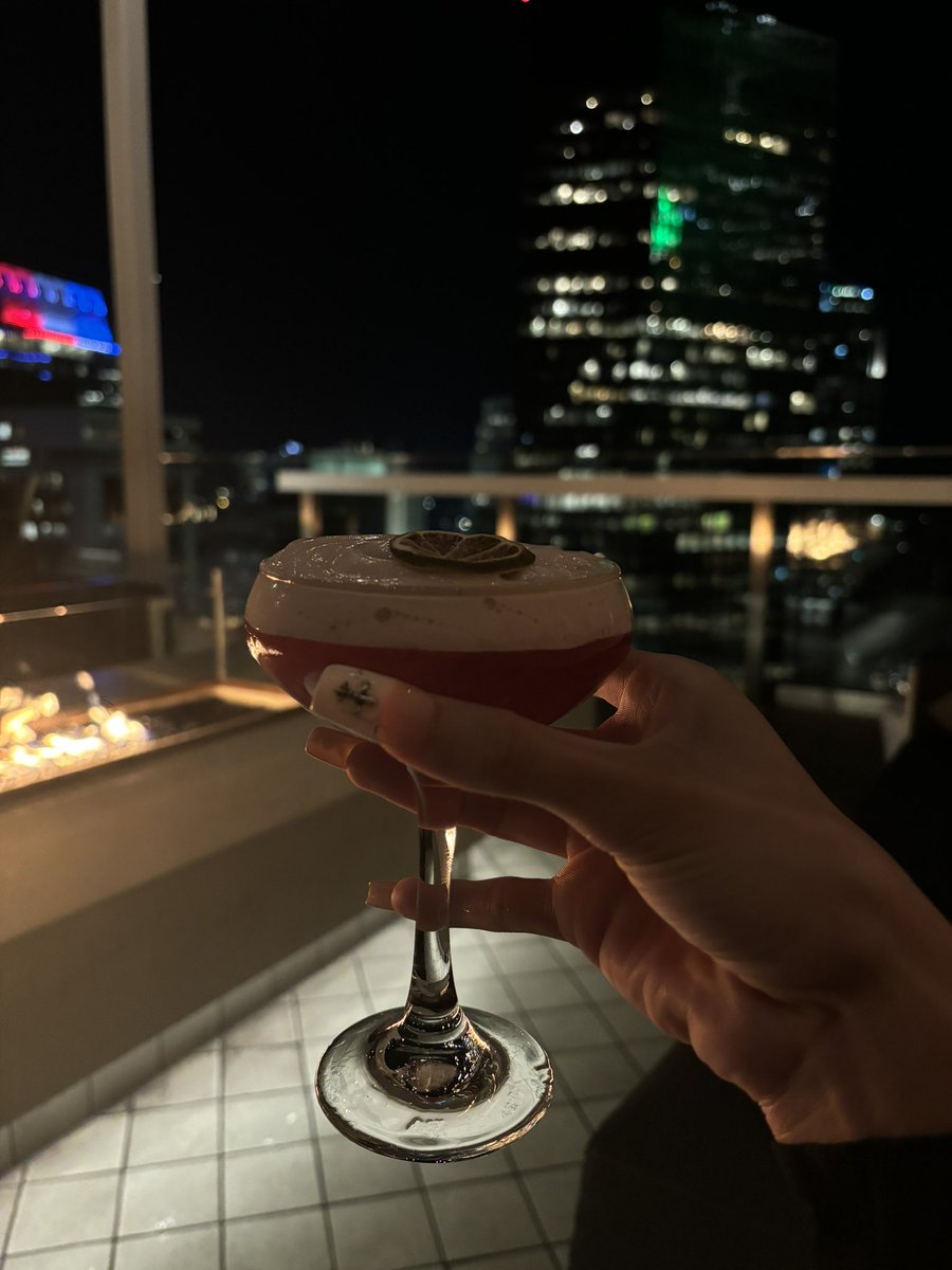 S o r r y, B u t I’ m O u t s i d e  *:･ﾟ✧