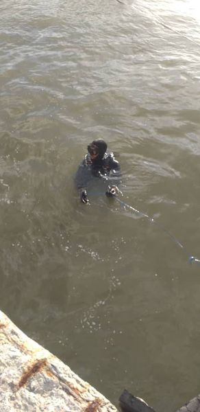 Nuestros buzos de la empresas de Antillana de Salvamento, inmersos en labores de trabajo. #TransporteCuba <a href="/MitransCuba/">Ministerio del Transporte de Cuba</a>