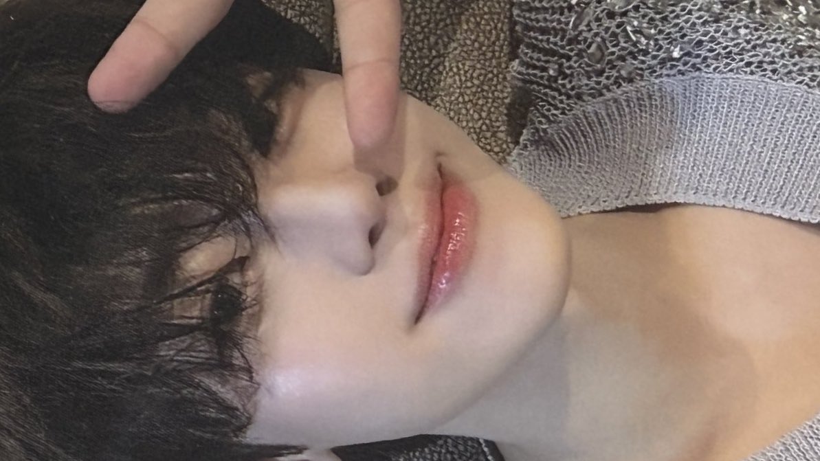 jaemin and his pretty photocards