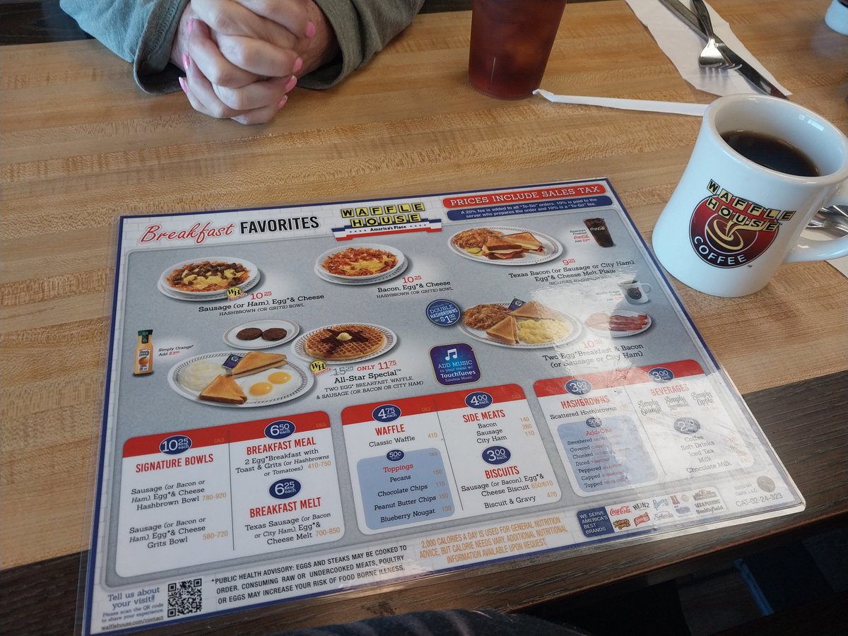 PrinceDuoGaming's tweet photo. Flying to Long Beach today.   But first,  some Waffle House 😃 https://t.co/J0GsBbk3NJ