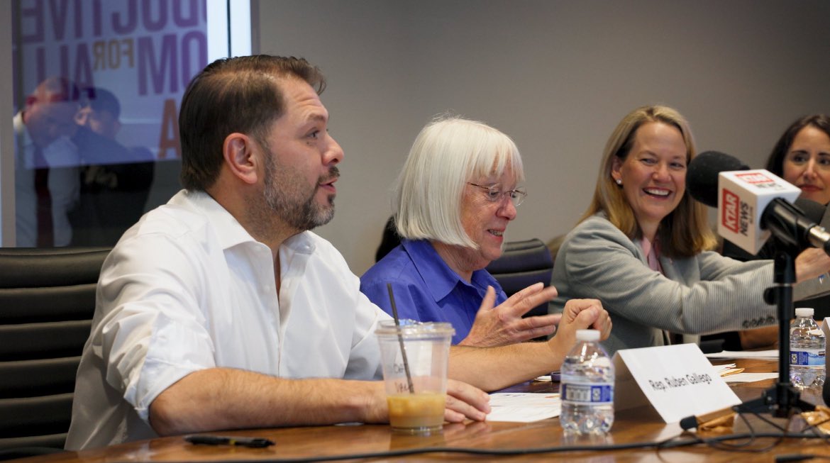 Senator Patty Murray (@murraycampaign) on Twitter photo It's a good morning to welcome <a href="/RubenGallego/">Ruben Gallego</a> to the United States Senate! Ruben, I know yours will be an important voice as we work to strengthen our economy, grow the middle class, and protect the fundamental freedoms of all Americans. It's a good morning to welcome <a href="/RubenGallego/">Ruben Gallego</a> to the United States Senate! Ruben, I know yours will be an important voice as we work to strengthen our economy, grow the middle class, and protect the fundamental freedoms of all Americans.