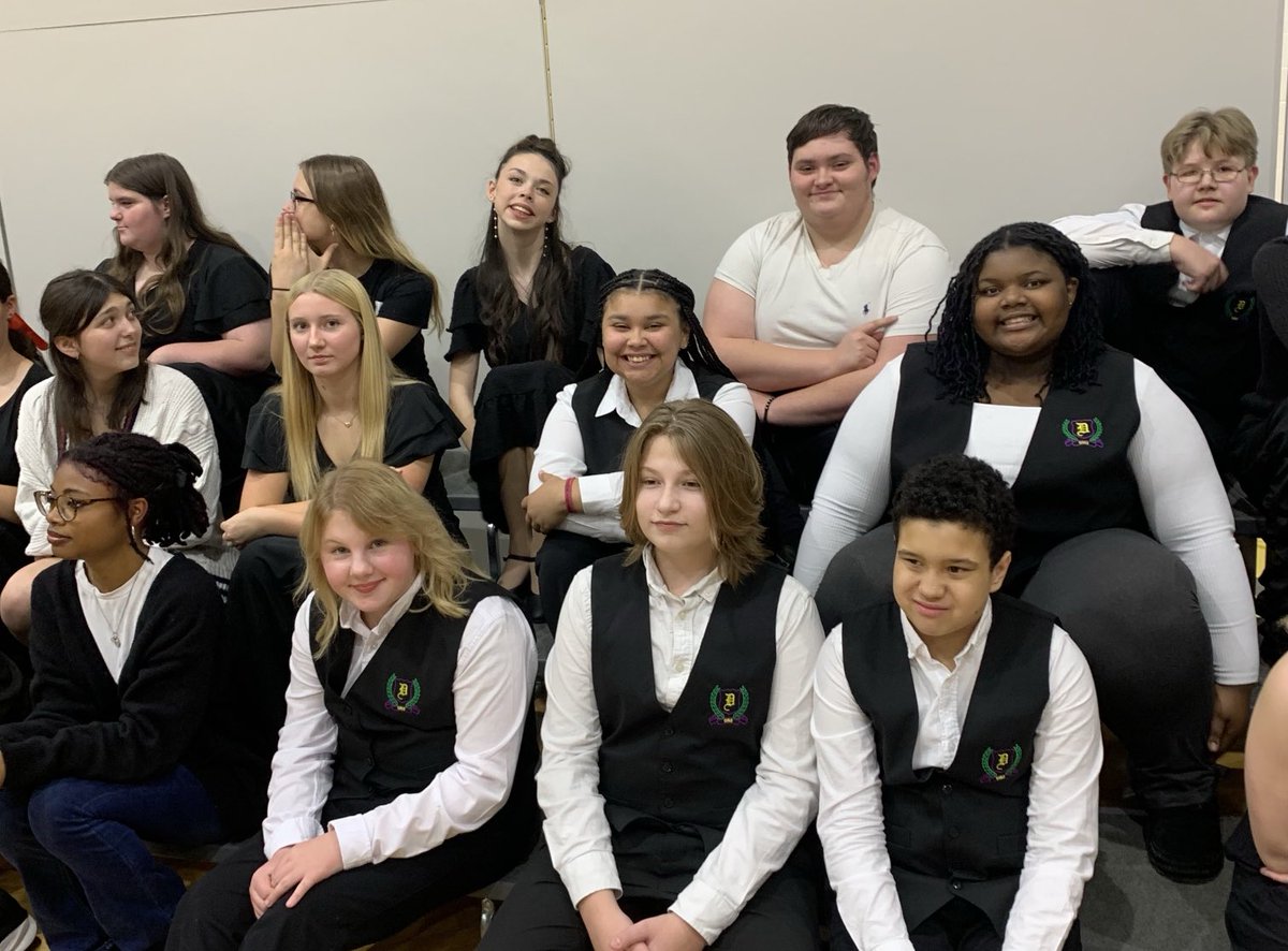 FZE Choirs tweet media