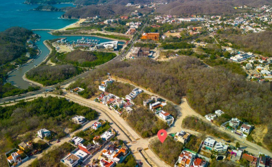 CanRealty's tweet photo. Perfect Lot for Your Dream Home with This 6,500-square-foot Huatulco Property

✅ Electricity
✅ Water
✅ Exclusive Neighborhood

Find out more: https://t.co/rrr44lIhw2

#MexicanRealEstate #MexicanProperty #RealEstate #PropertyInvestment #InvestmentProperty #RealEstateInvestor https://t.co/s9aBr2Pcvi