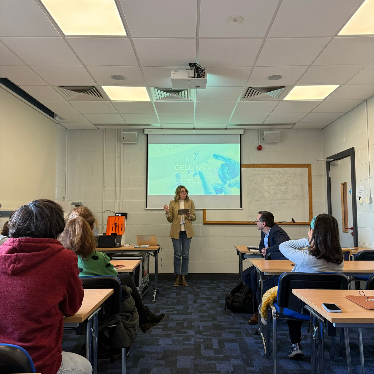 1/3 Just wrapped up a seminar at <a href="/MaynoothBiology/">Maynooth Biology</a>, where we had Isabella Roos and Dr Andrew Ridley from <a href="/CELLINK3D/">CELLINK</a> showcasing their 3D bioprinting technology! 🧬✨