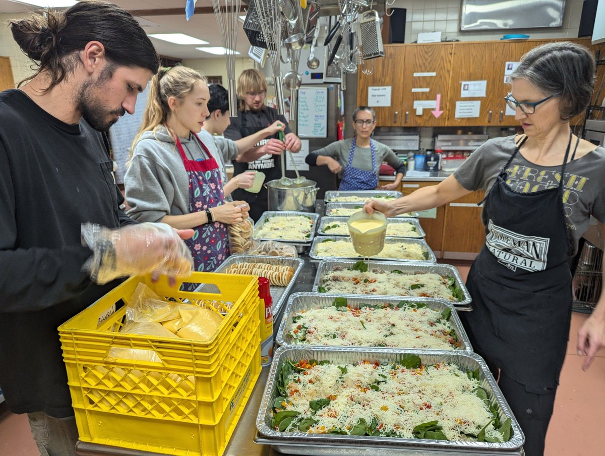 Food at First #volunteers making lots of delicious egg bake Monday November 11 2024. Served 105 breakfast for dinner. 

buff.ly/2LDQRi1

#volunteer
#photobyEdHendricksonJr
#freeFood
#doTheRightThing
#2024nov
#FoodatFirst
#AmesIowa