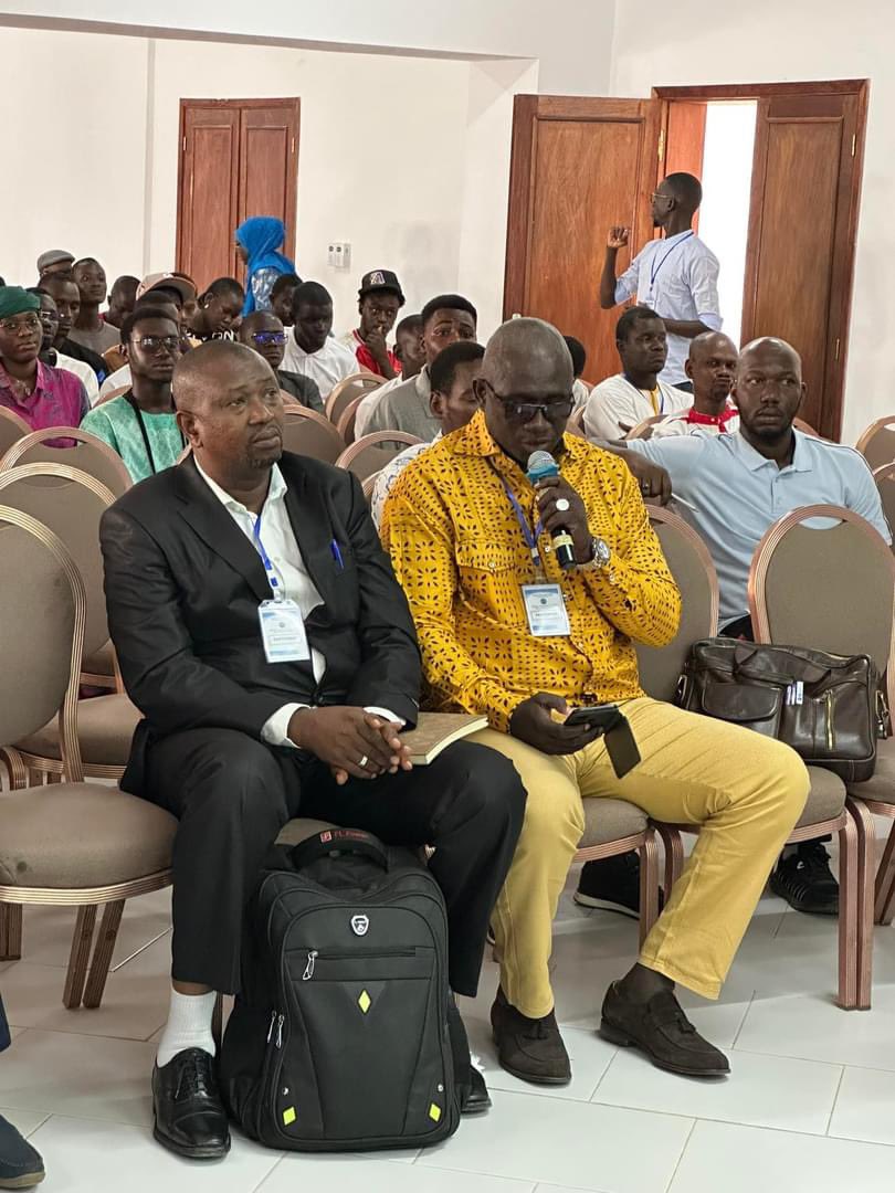 Pôle Eau Dakar tweet media