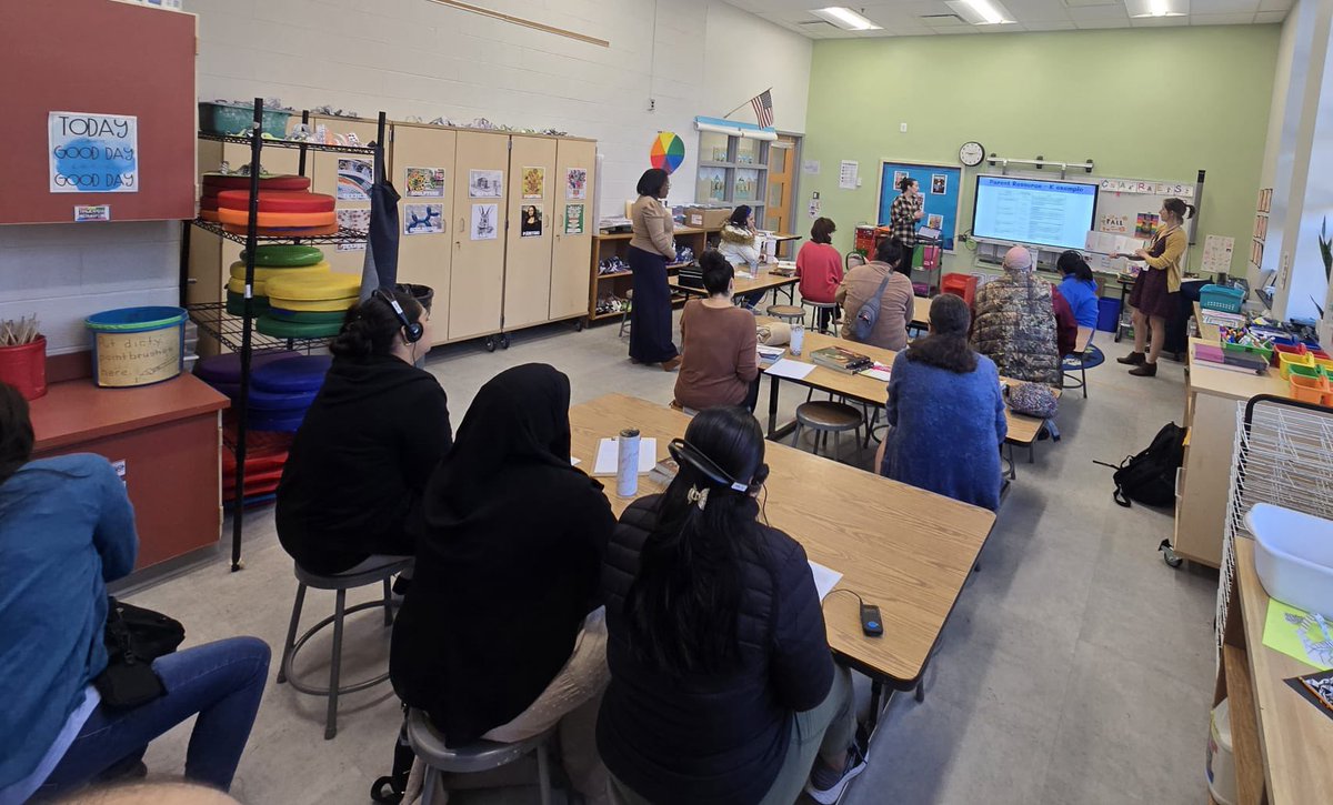 Bilingual Barcroft (@bibachat) on Twitter photo Hoy tuvimos nuestro taller de matemáticas de Envision. Today we had our Envision Math workshop. <a href="/BarcroftEagles/">BarcroftEagles</a> Hoy tuvimos nuestro taller de matemáticas de Envision. Today we had our Envision Math workshop. <a href="/BarcroftEagles/">BarcroftEagles</a>