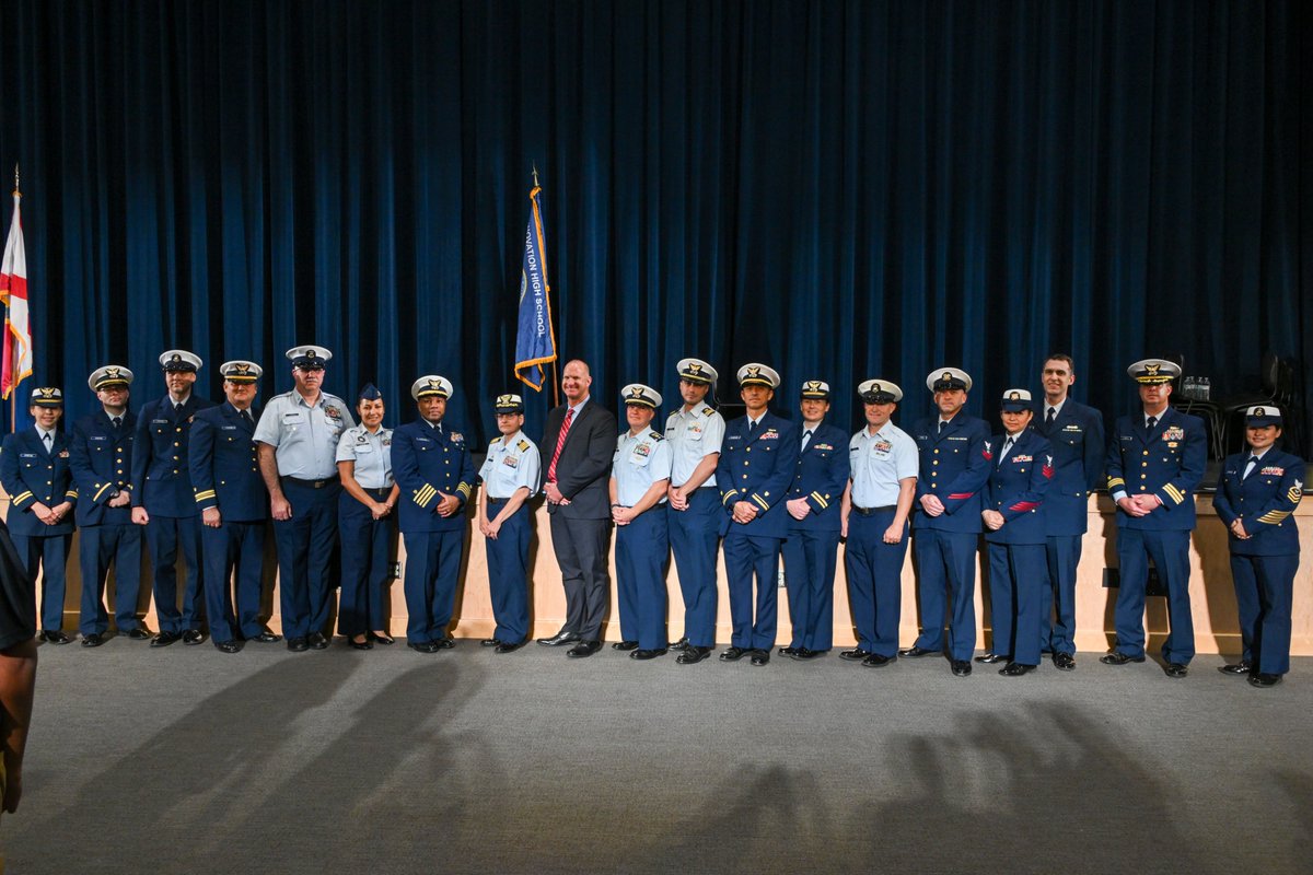 USCGSoutheast's tweet image. The Coast Guard established a new Junior Reserve Officers’ Training Corps program at Innovation High School in Orlando, Nov. 8. 🛟📚
 
📝 Read more: tinyurl.com/bdzxeuck

#USCG #JROTC #CoastGuard #InnovationHighSchool