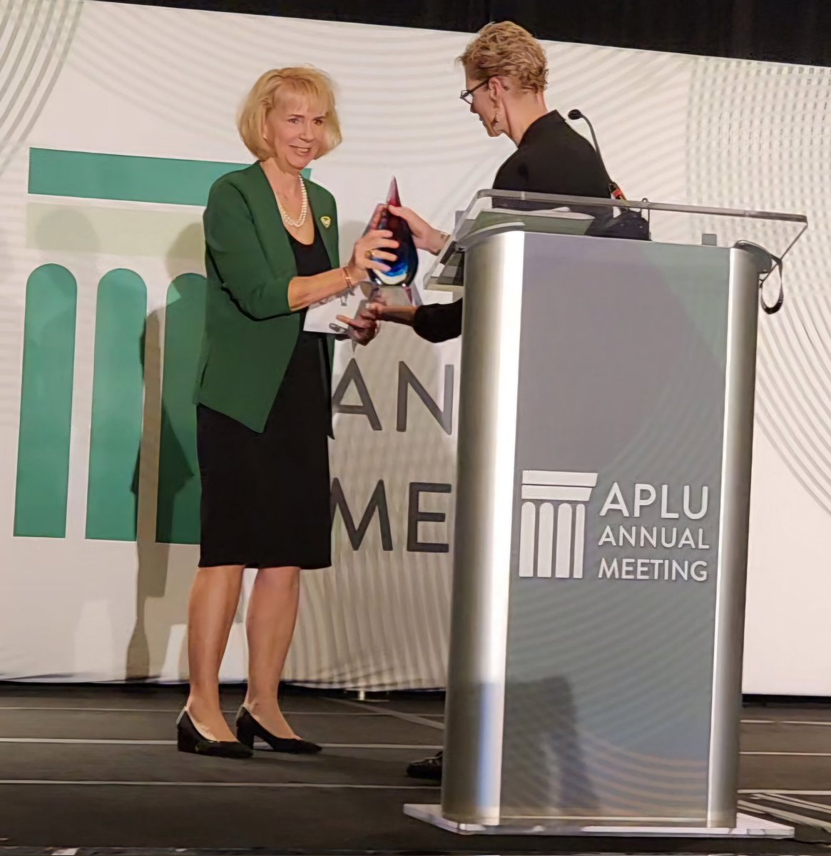 Dr. Ezemenari M. Obasi (@ezemenariobasi) on Twitter photo <a href="/waynestate/">Wayne State University</a> recognized at APLU with the Innovation & Economic Prosperity University Award for its work in Detroit led by <a href="/techtowndetroit/">TechTown Detroit</a>. <a href="/waynestate/">Wayne State University</a> recognized at APLU with the Innovation & Economic Prosperity University Award for its work in Detroit led by <a href="/techtowndetroit/">TechTown Detroit</a>.