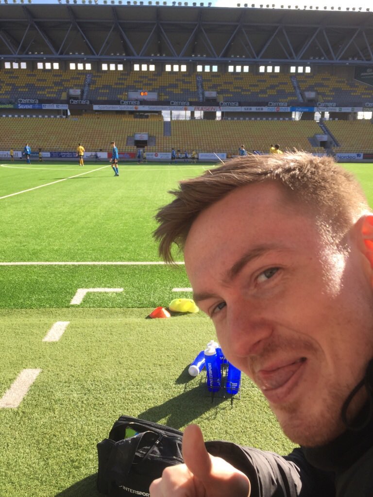 Presentera Johan nu då.

Hela stan väntar.