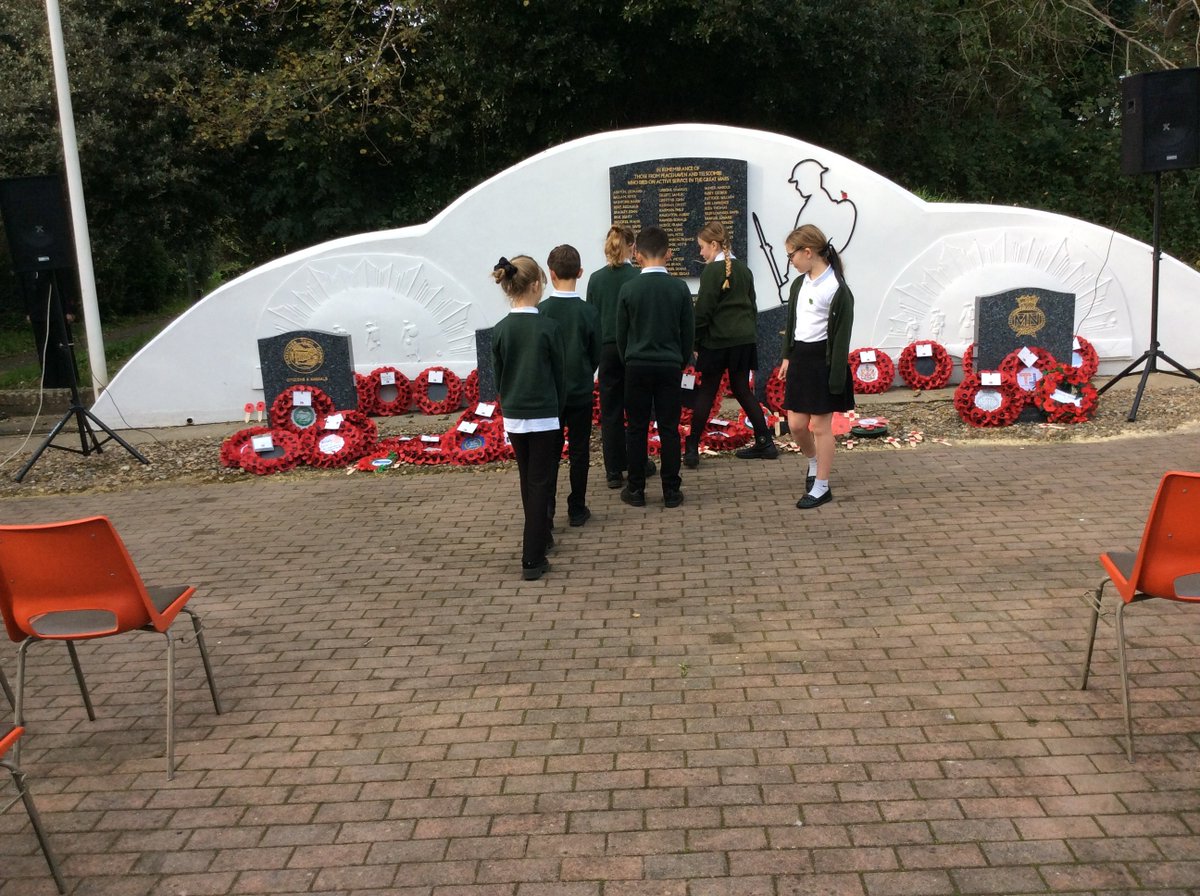 A big  thank you all the pupils who showed respect  yesterday in assembly and during the silence. 
Pupil parliament representatives attended the Peacehaven memorial service . 
Another thank you to Chancellor Lawrence who attended our school assembly yesterday morning.