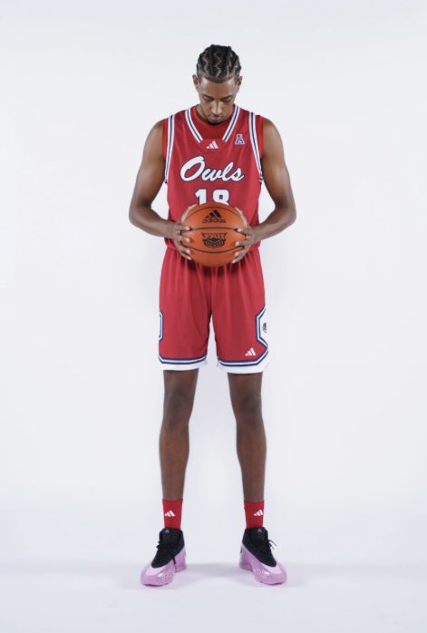 Can’t wait to be on the call tonight in Orlando.

UCF already receiving votes in the AP Top 25. Owls reloaded under 1st year HC John Jakus &amp; look to be an offensive juggernaut.

Battle of the bigs tonight! 

Moustapha Thiam vs Baba Miller.

<a href="/UCF_MBB/">UCF Men’s Hoops 🌴</a> hosts <a href="/FAUMBB/">Florida Atlantic Men's Basketball</a> at 7pm ESPN+.