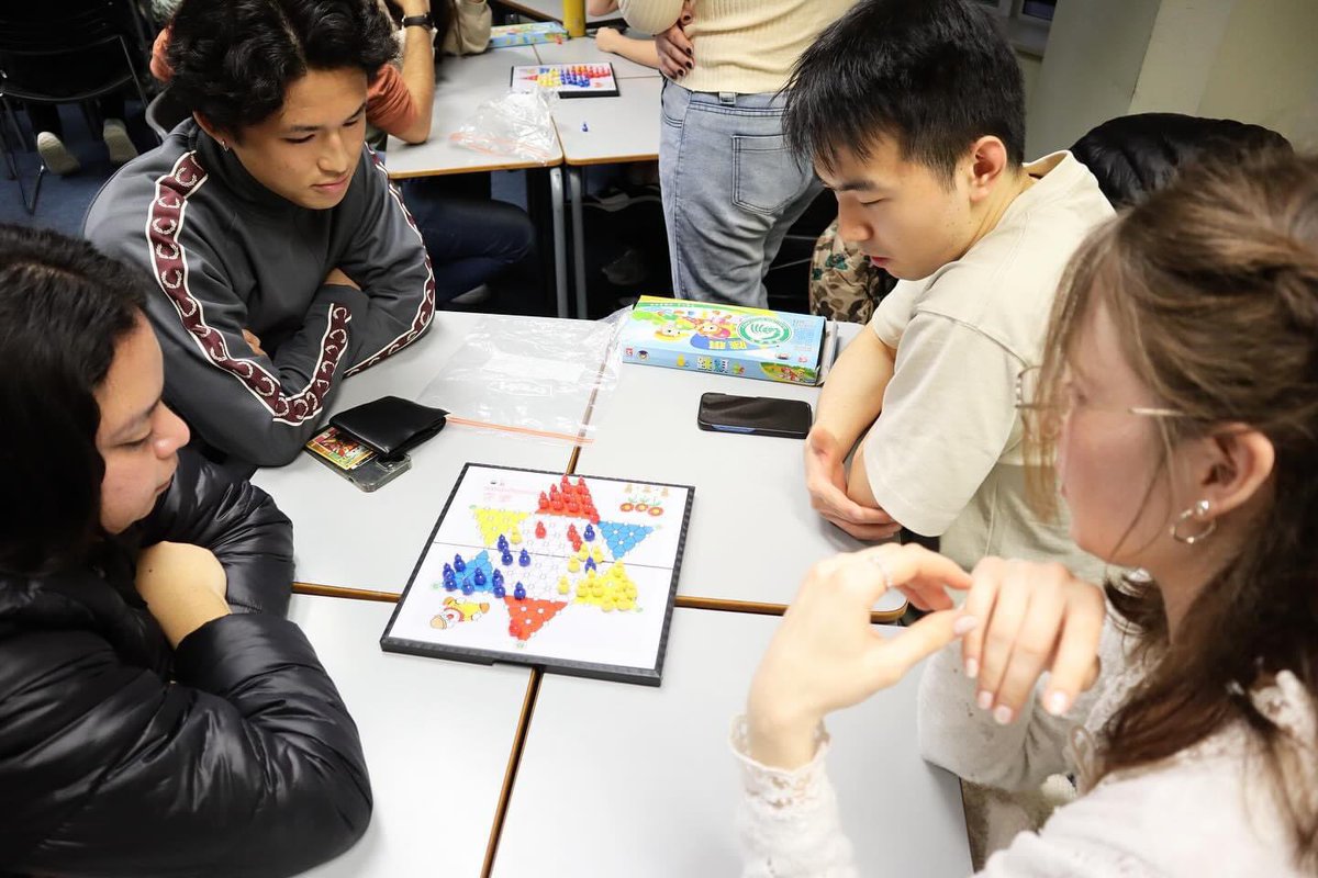 instituteucc's tweet photo. Oct 30, UCC CI hosted “Friendship Through Chess” at ORB! Students dove into the world of Go, Gomoku, Chinese Checkers, Pitch-pot &amp; card games 🃏🎲, sharing laughter, learning, and cultural stories. 🌏❤

#UCCConfuciusInstitute #CulturalExchange #ChineseGames #DiscoverChina #UCC https://t.co/jTpRIHENxs