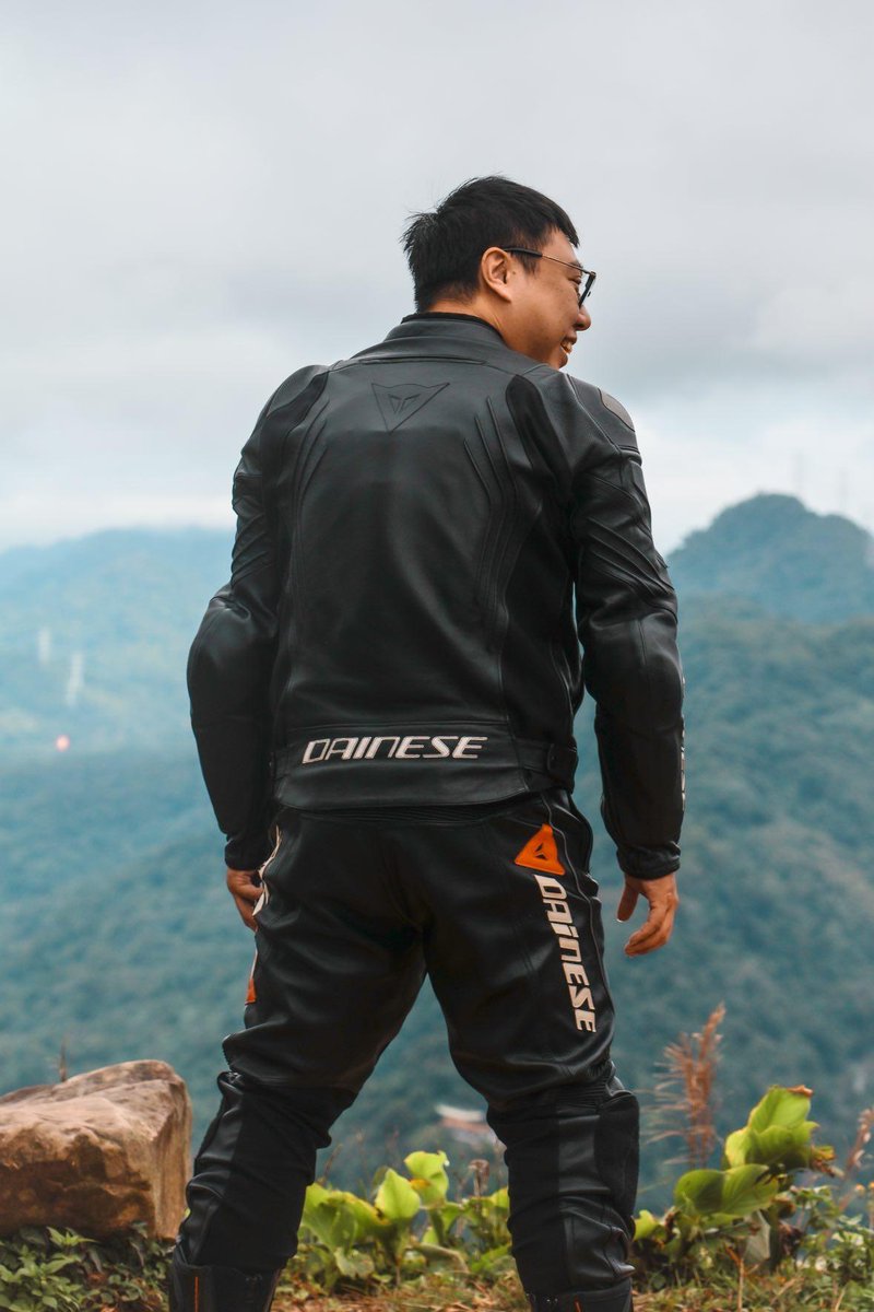 ❤ 唯一一張讓我願意露出側臉的照片
讓專業的拍就是不一樣
設備跟技術都是pro的
請原諒我不方便標記攝手
#限時 到我解鎖帳號吧