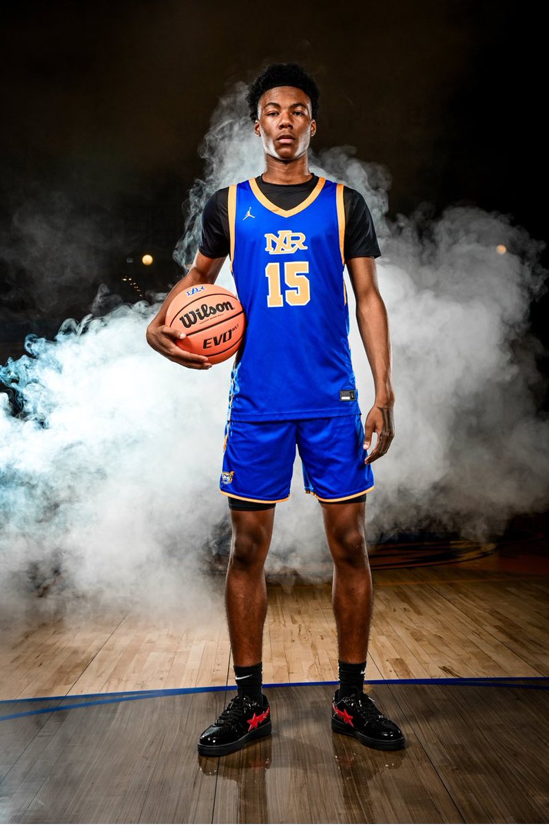 _coreywilliams1's tweet photo. you ready twinskii ? 👀👀👀👀👀 @GradyMajors @ARHoopScoop @nlrwildcatmbb https://t.co/AhAYfWsg4q