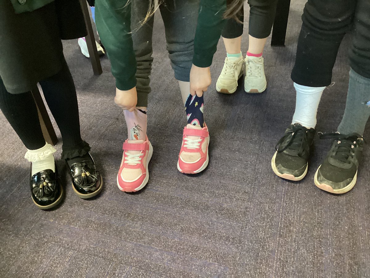 BaderPrimary's tweet image. Y3R wearing odd socks for anti-bullying week! #RRSarticle2 #oddsockday #AntiBullyingWeek