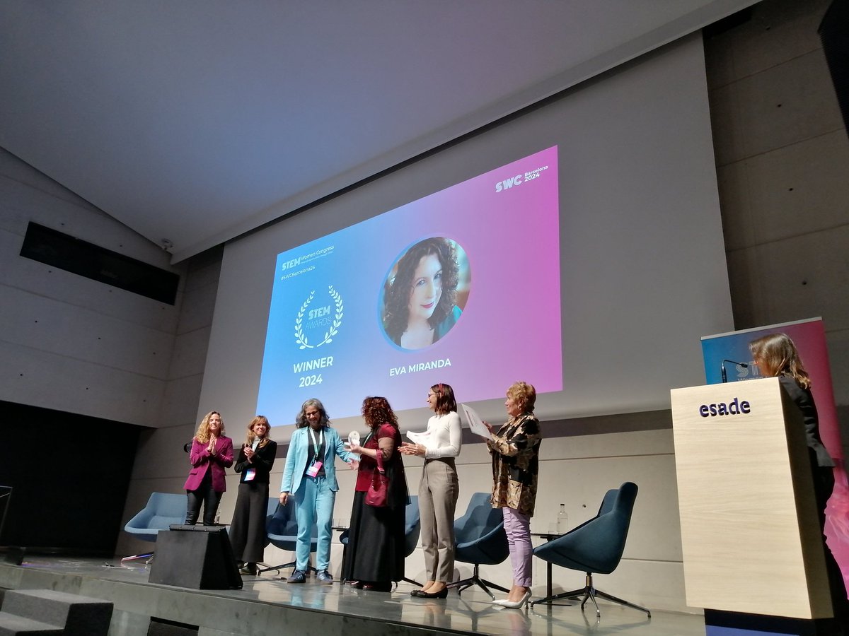 soccatmat's tweet photo. Avui al STEM Woman Congress Barcelona
#STEMWomanAward per a la matemàtica Eva Miranda @soccatmat  @la_UPC @icreacommunity

Enhorabona i gràcies Eva per fer les #MatematquesVisibles https://t.co/OUTyZ61zpX