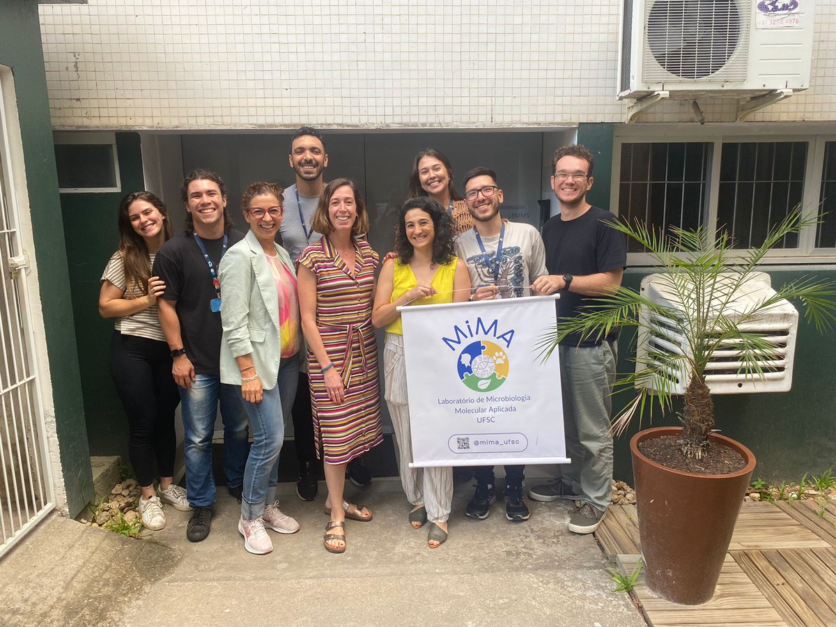 elisabet_marti's tweet photo. Last week I had the privilege to visit the MiMA lab from the @UFSC (Brazil) in the frame of our #AntimicrobialResistance project . I am so grateful for the opportunity to exchange with such smart professors and helpful students! https://t.co/bIoHTKClJZ