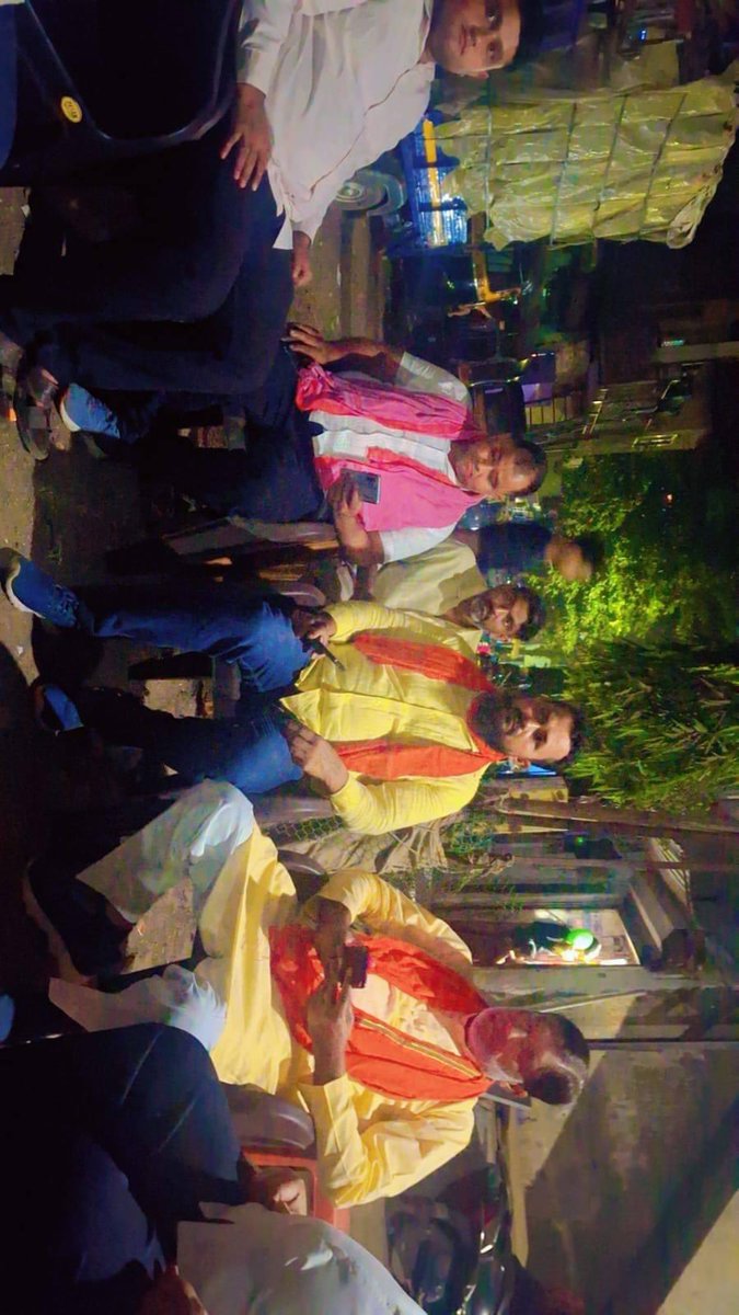 AnwarMahmood_SP's tweet photo. आज महाराष्ट्र विधान सभा चुनाव #ईस्ट_विधानसभा और #वेस्ट_विधानसभा में @samajwadiparty के उम्मीदवारों के पक्ष में पद यात्रा और जनसभा किया। 

#भिवंडी_महाराष्ट्र

@abuasimazmi @nafeesahmadsp @MPDharmendraYdv @juhiesingh @yadavakhilesh https://t.co/J0ZxBso11u