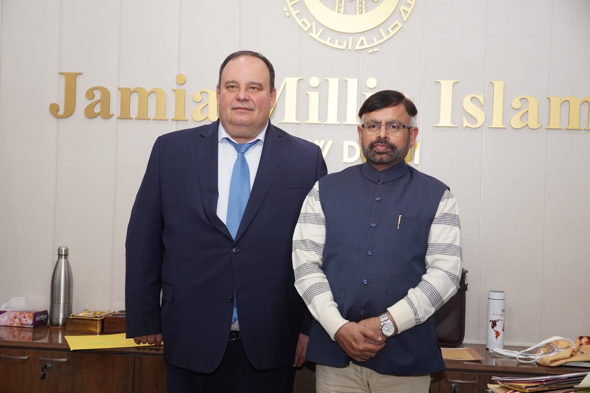 jmiu_official's tweet photo. An academic delegation from Russia’s Financial University today called on @jmiu_official VC Prof Mazhar Asif. The purpose was to lay the foundation for potential collaborative initiatives that could be executed together in future.  
@EduMinOfIndia 
https://t.co/UVg1BEmhLe https://t.co/SucuTqncbq