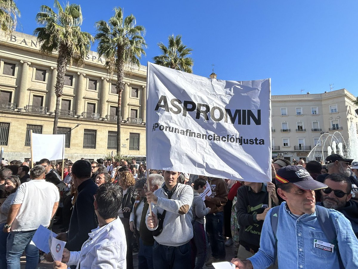 JoseMRG_7's tweet photo. ASPROMIN El Campillo Huelva
CONCENTRACIÓN POR UNA FINANCIACION JUSTA
#JuntosPodemosEvitarlo
#PorUnaFinanciacionJusta
@plenaiandalucia @CERMIAndalucia https://t.co/jqr08jDTLl