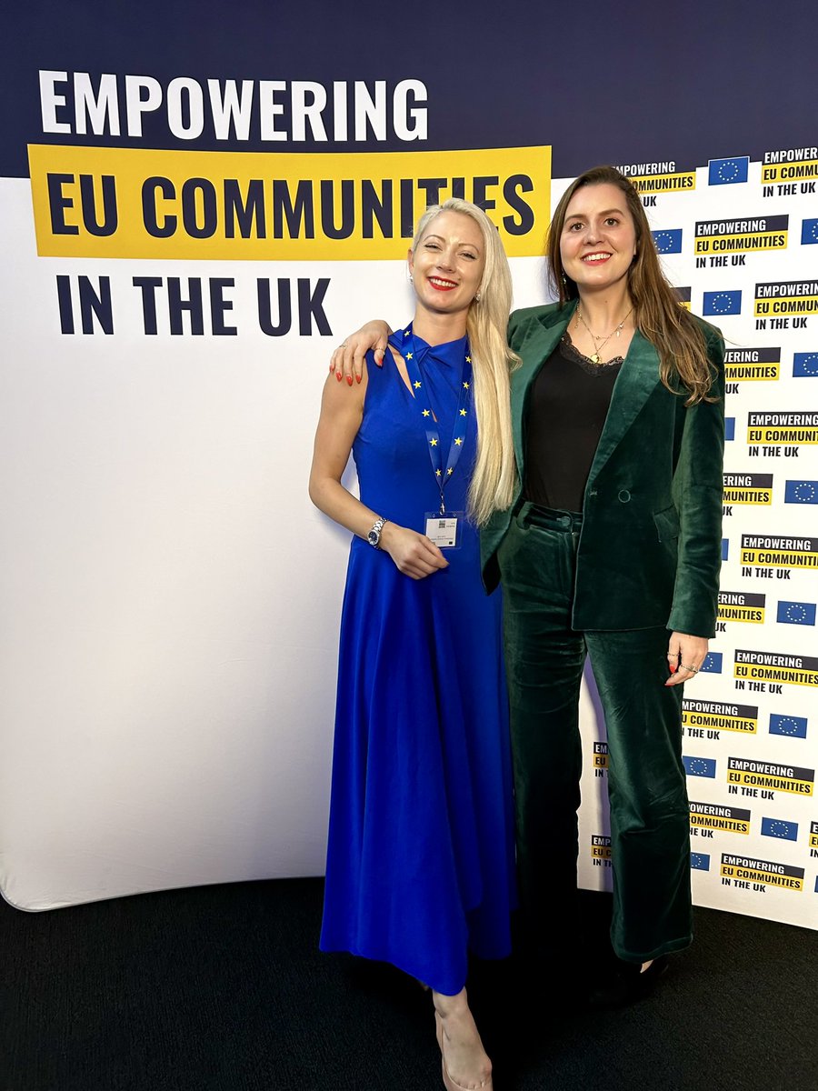 youngeuromove's tweet photo. Our president, Cecilia Jastrzembska and vice-president, Dorothy Herson at the @EUdelegationUK #EUCitizensGathering today ahead of the #EmpowerEU awards 🇬🇧🇪🇺🏆✊🏻 #EUcitizens https://t.co/AO4DAxTOYl