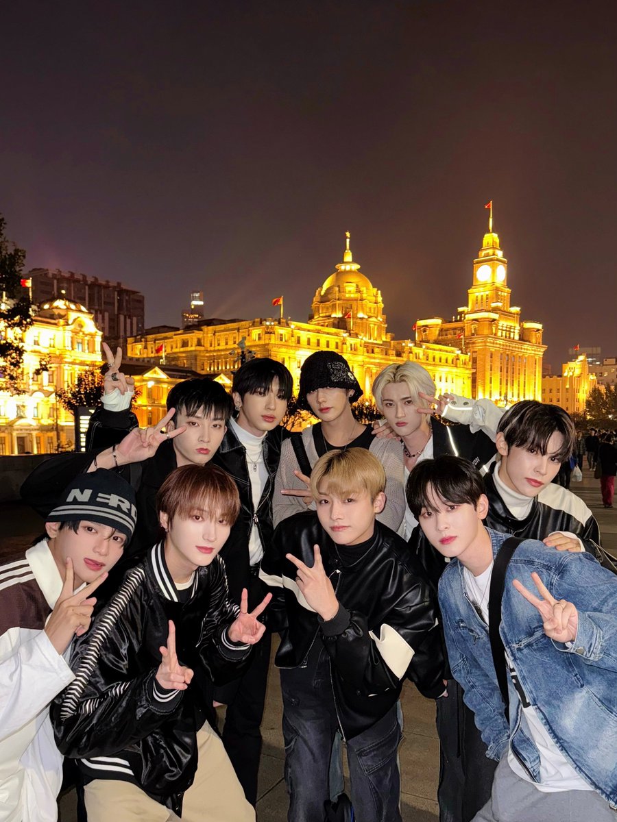 XODIACOfficial's tweet photo. [📸]

ꕤPhoto Reviewꕤ
- 상하이 팬사인회

#XODIAC #소디엑 
#SOMEDAY #OURDAYS
#XODIAC_SOMEDAY
#XODIAC_OURDAYS https://t.co/Rvl5cs7CVc