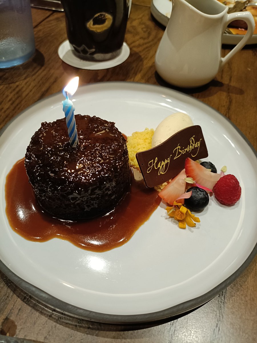 cheebsecake's tweet photo. 31 https://t.co/vA11pvLz16