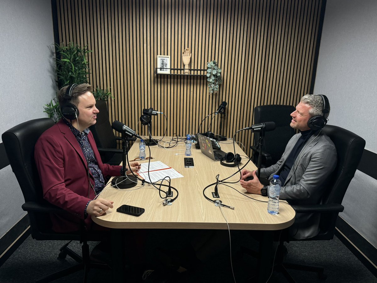 Lisa Lombardi tweet media