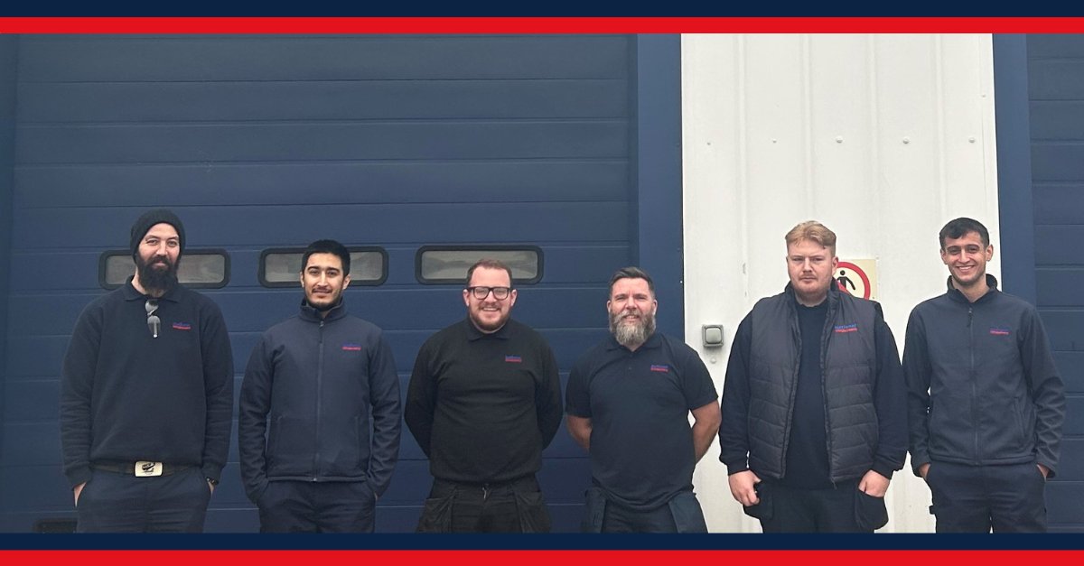 Embarking on a career as a trainee technician with National Windscreens gives new starters the ability to work with the latest equipment in a friendly environment with excellent career prospects.

Welcome to this weeks new starters!

careers.nationalwindscreens.co.uk/trainee-start-…

#careers #jobs