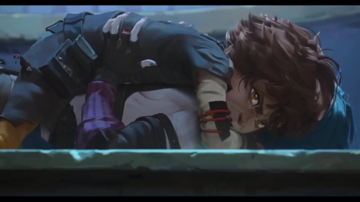 viollynt's tweet image. If Caitlyn got the shot right, it may have created another Jinx right then and there.