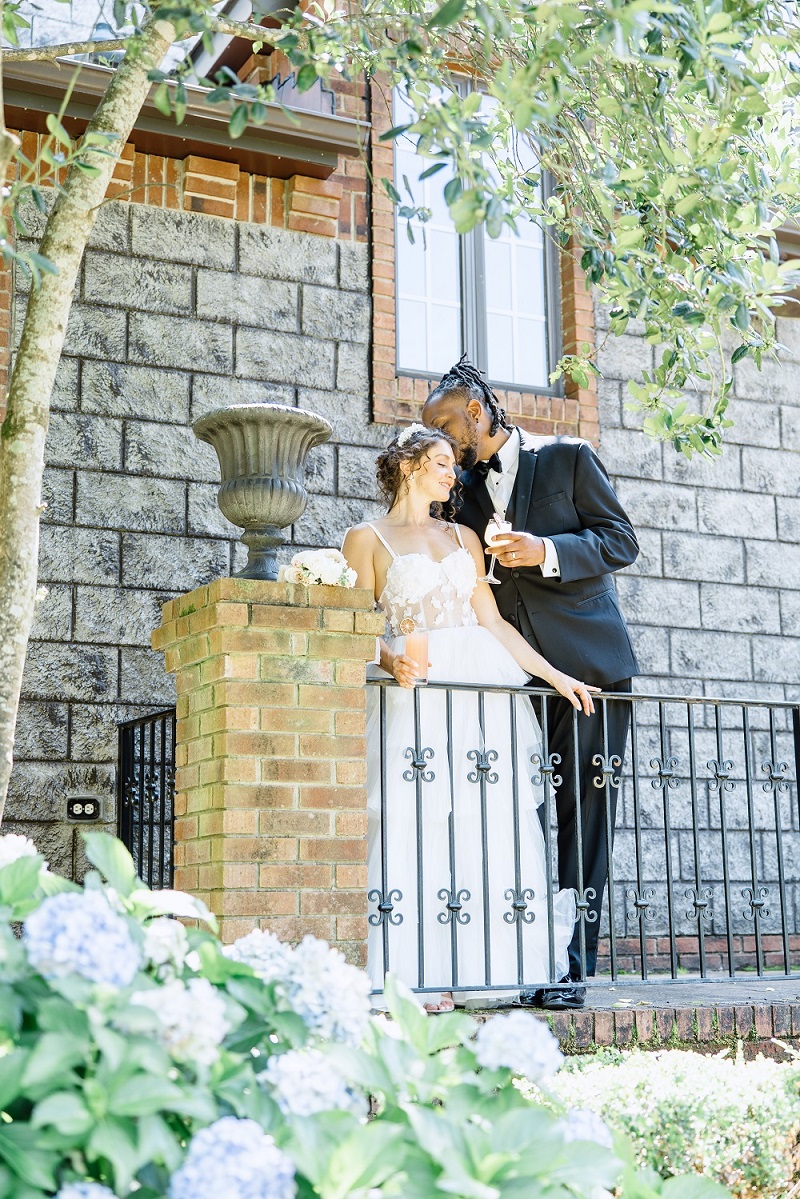 FleuresNC's tweet image. Immerse yourself in the enchantment of our fairy tale wedding venue. With fairy tale settings and romantic details, we ensure your wedding day is truly magical. Stop by today! #FairyTaleWeddingVenue #AngierNC weddingvenueangier.com/about_us