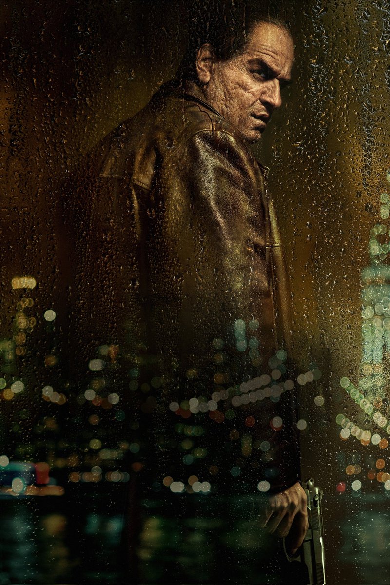 liperskel's tweet image. &apos; terminando a 2° temp de #Aneisdepoder vamos para a 1° de #ThePenguin ☺️