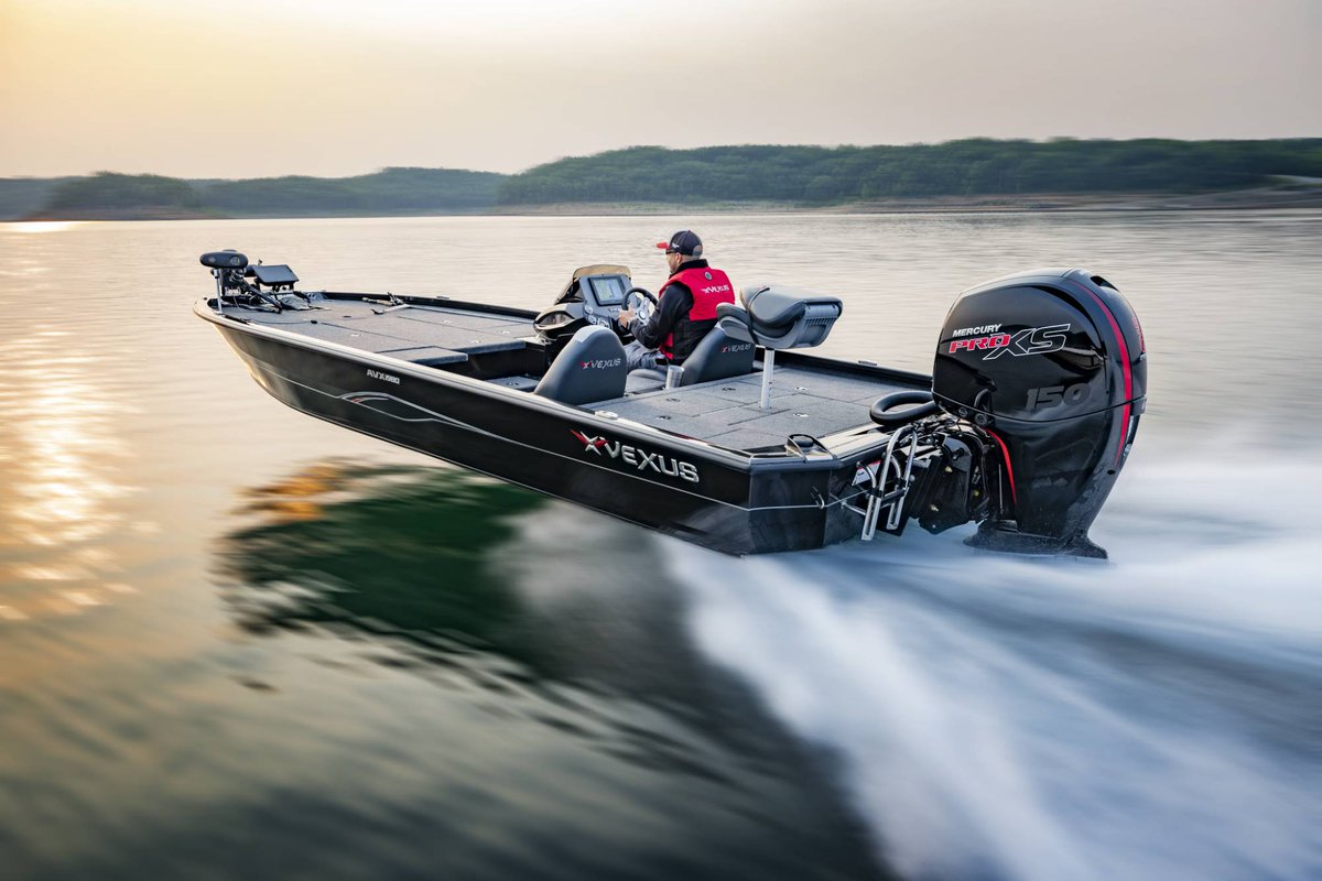 Packed with tournament-bred features and performance, the Vexus® AVX1980 delivers from takeoff to the ride home. #VexusBoats #JoinTheRevolution