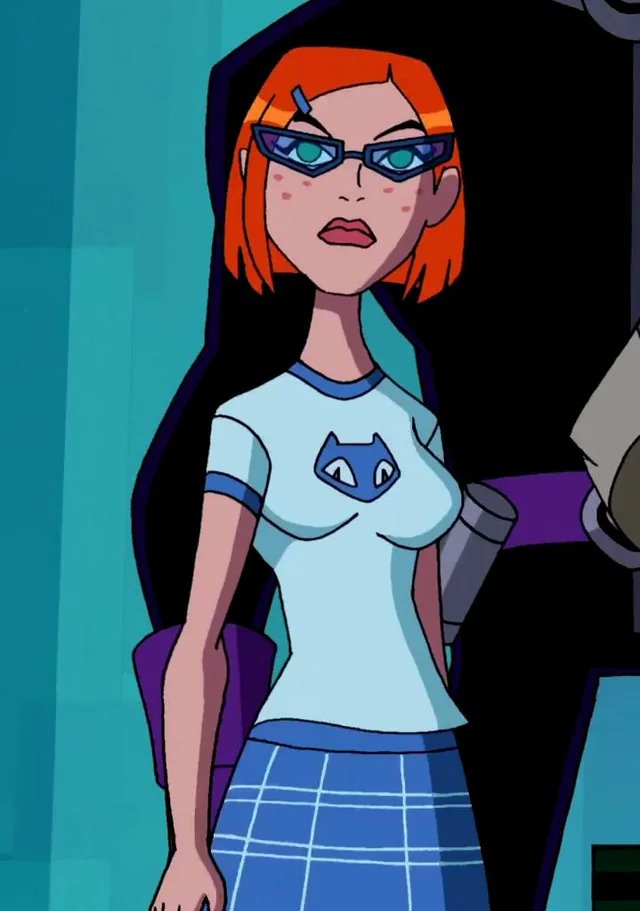 isGamingReal's tweet photo. honest thoughts on gwen's ov design? what would you do to improve it? https://t.co/joWiLu6WKp