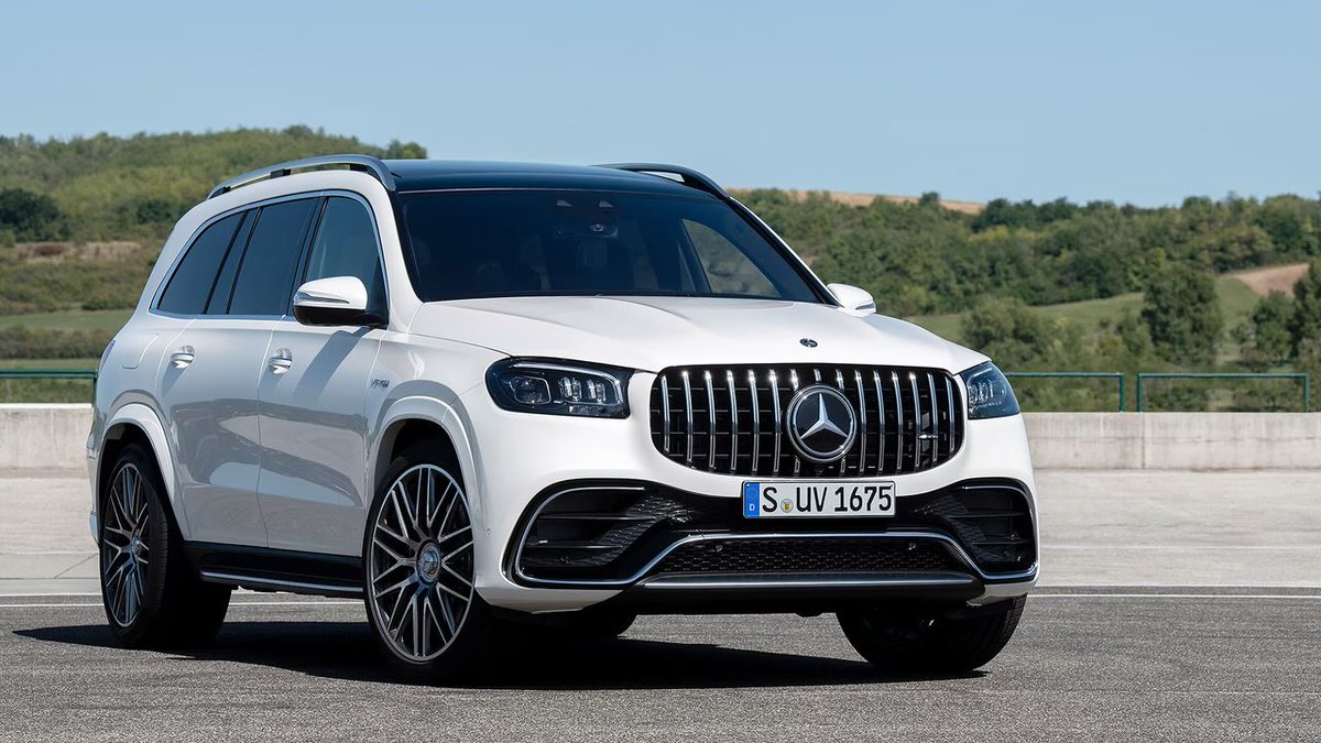 hamudii1309's tweet photo. @pechmeni CLS schon sehr geil aber der GLS63 AMG finde ich sieht auch sehr gut aus, die zwei bei mir ganz oben https://t.co/SfM5uEvR7V